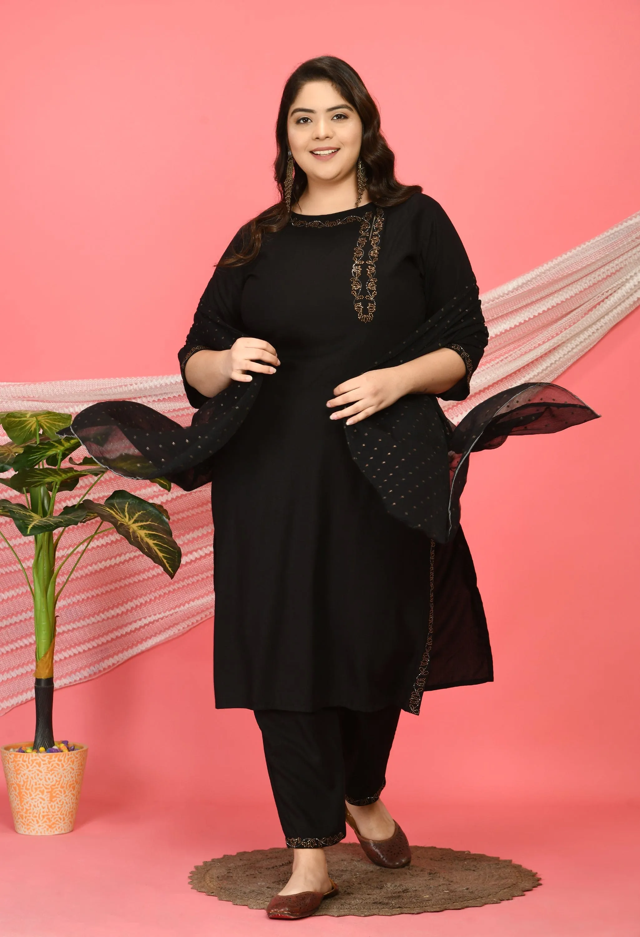 Plus Size Voguish Black Kurta Pant Set with Dupatta