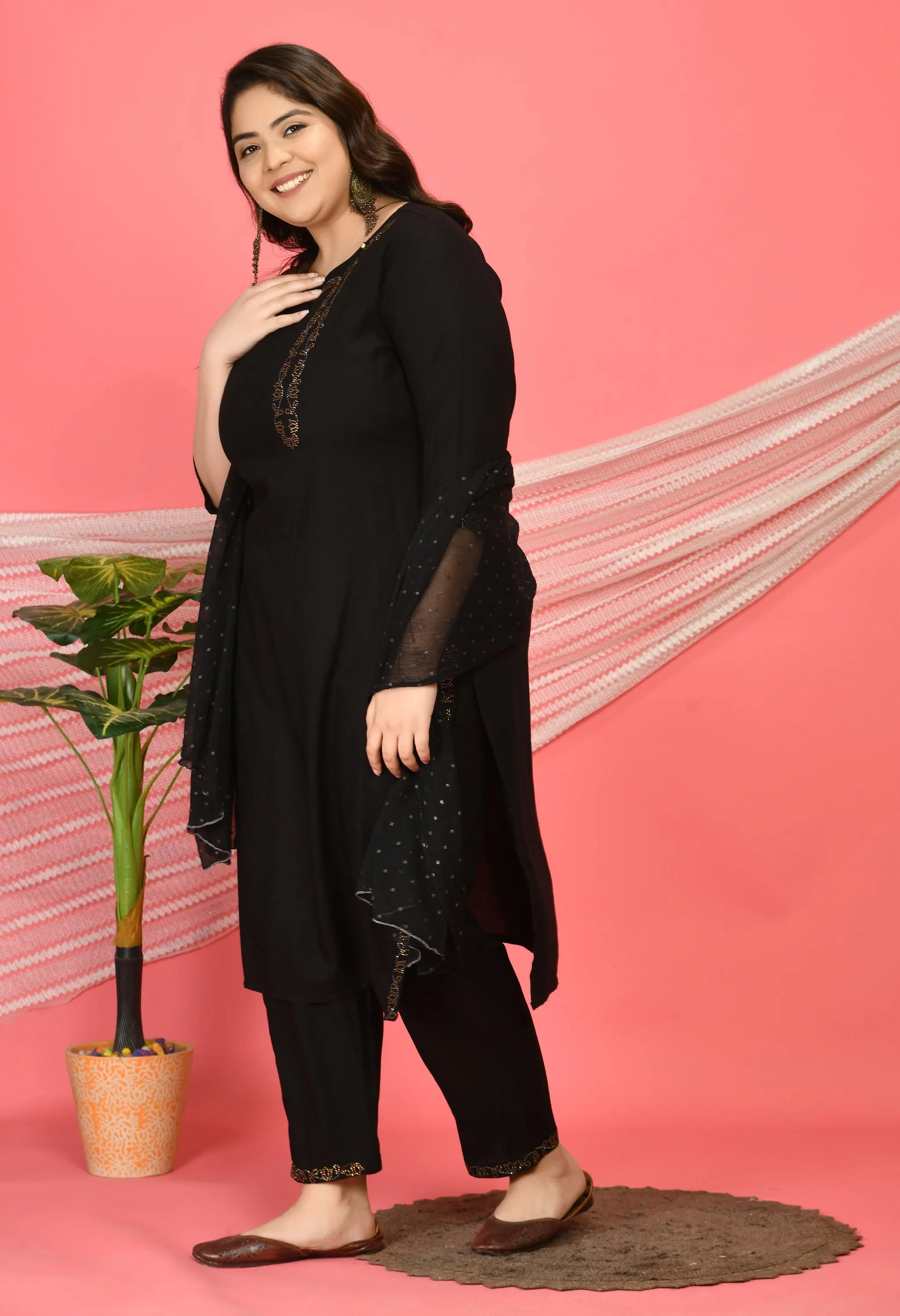 Plus Size Voguish Black Kurta Pant Set with Dupatta