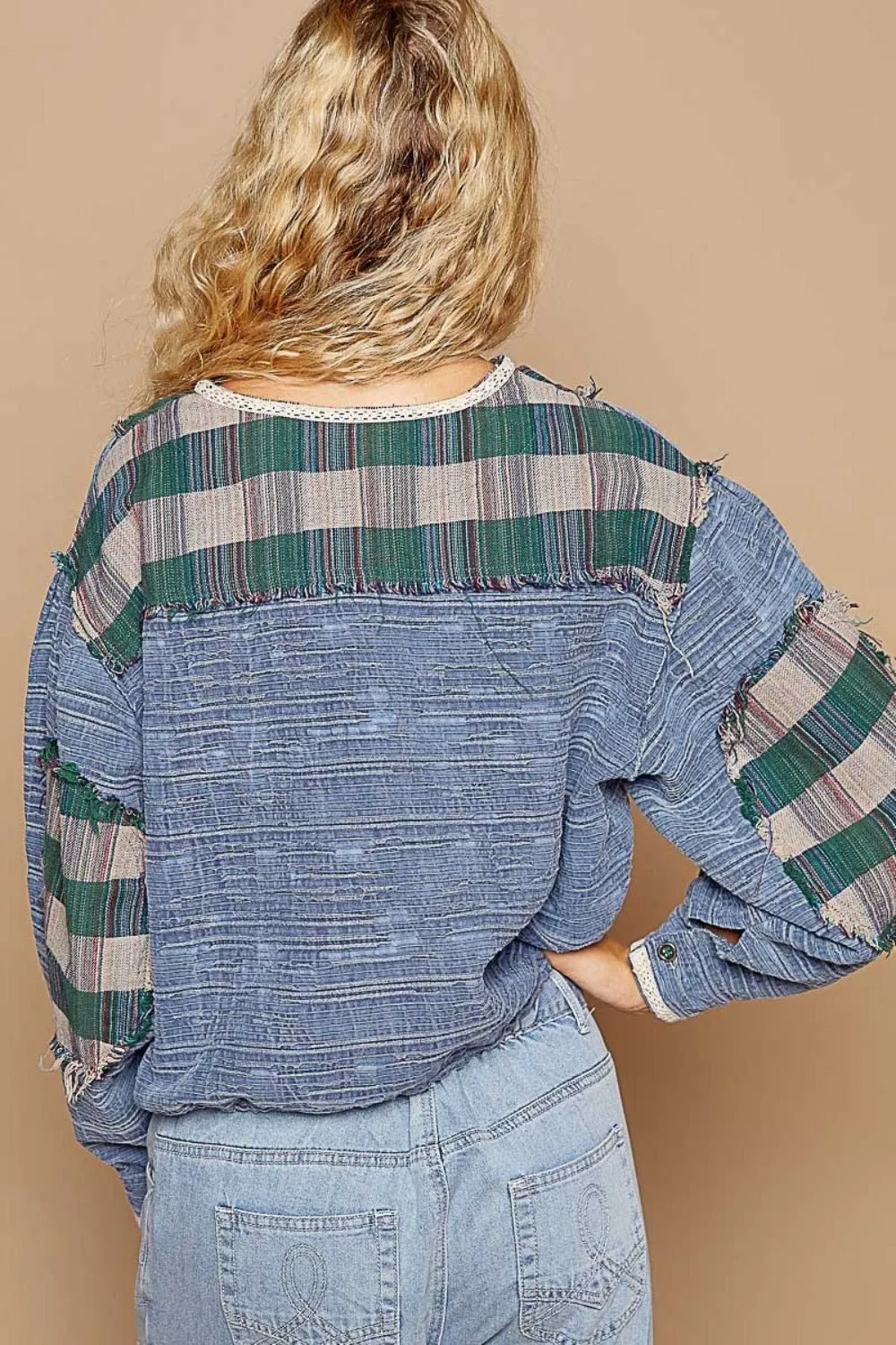 Round Neck Long Sleeve Plaid Shirt